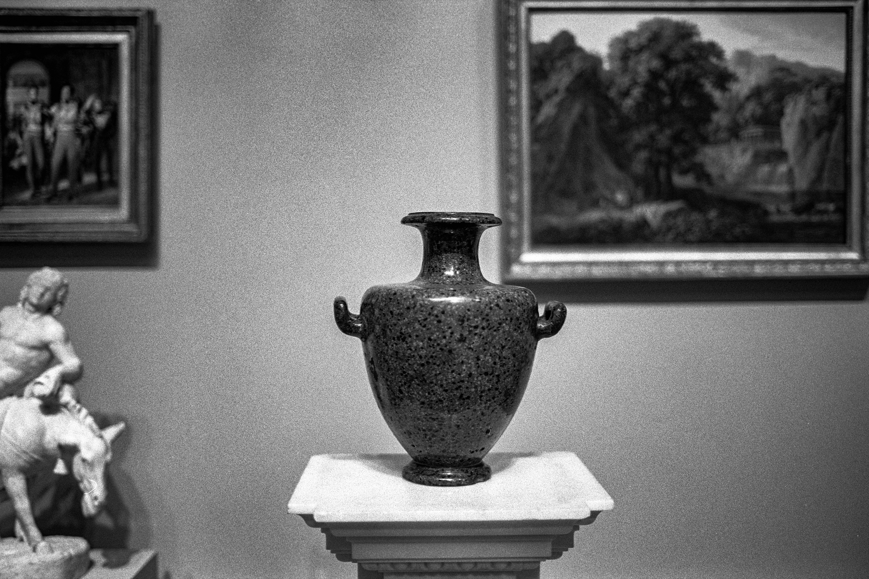 An Hour at the MIA: Porphyry vase on plinth