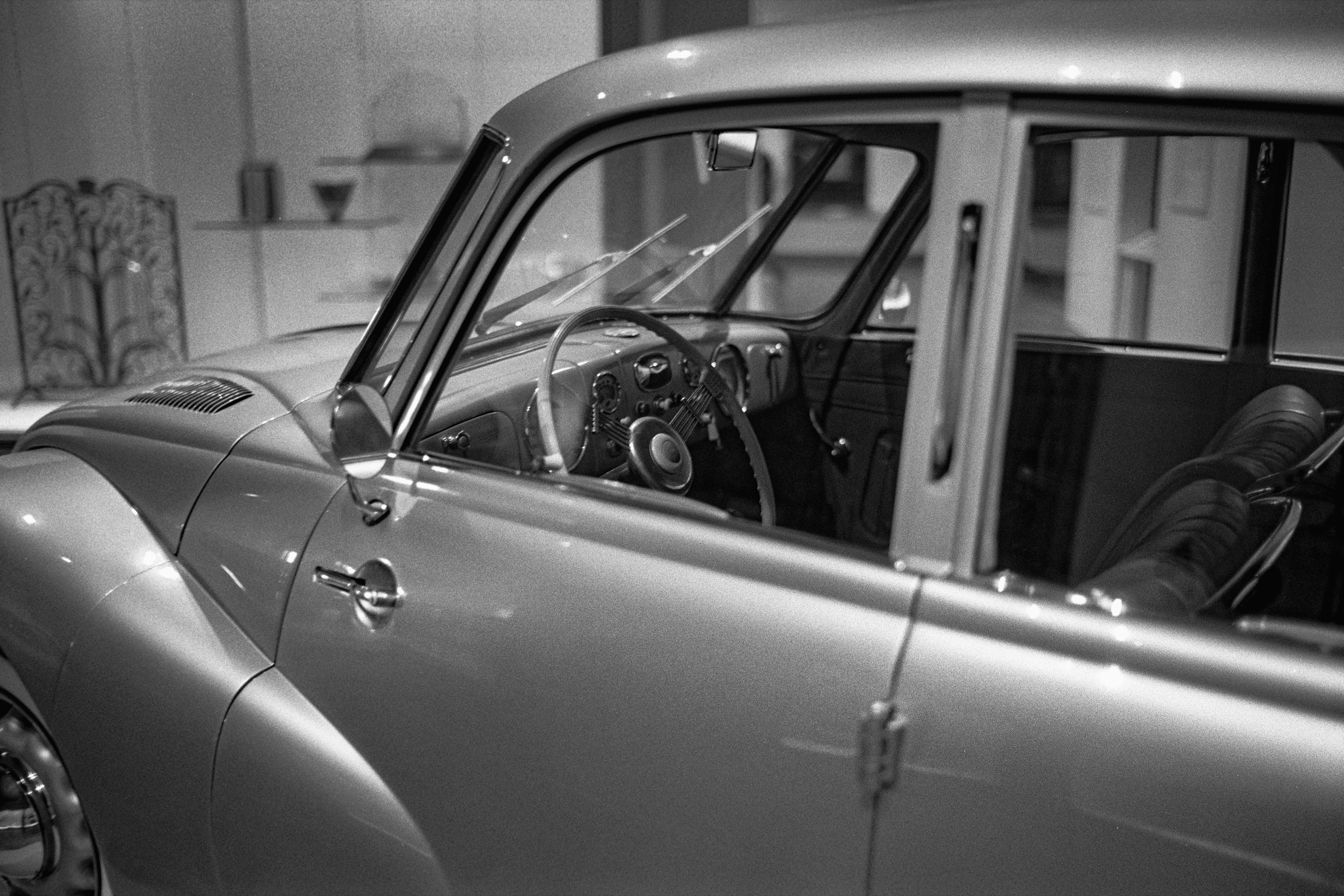 An Hour at the MIA: Tatra, dash through the glass
