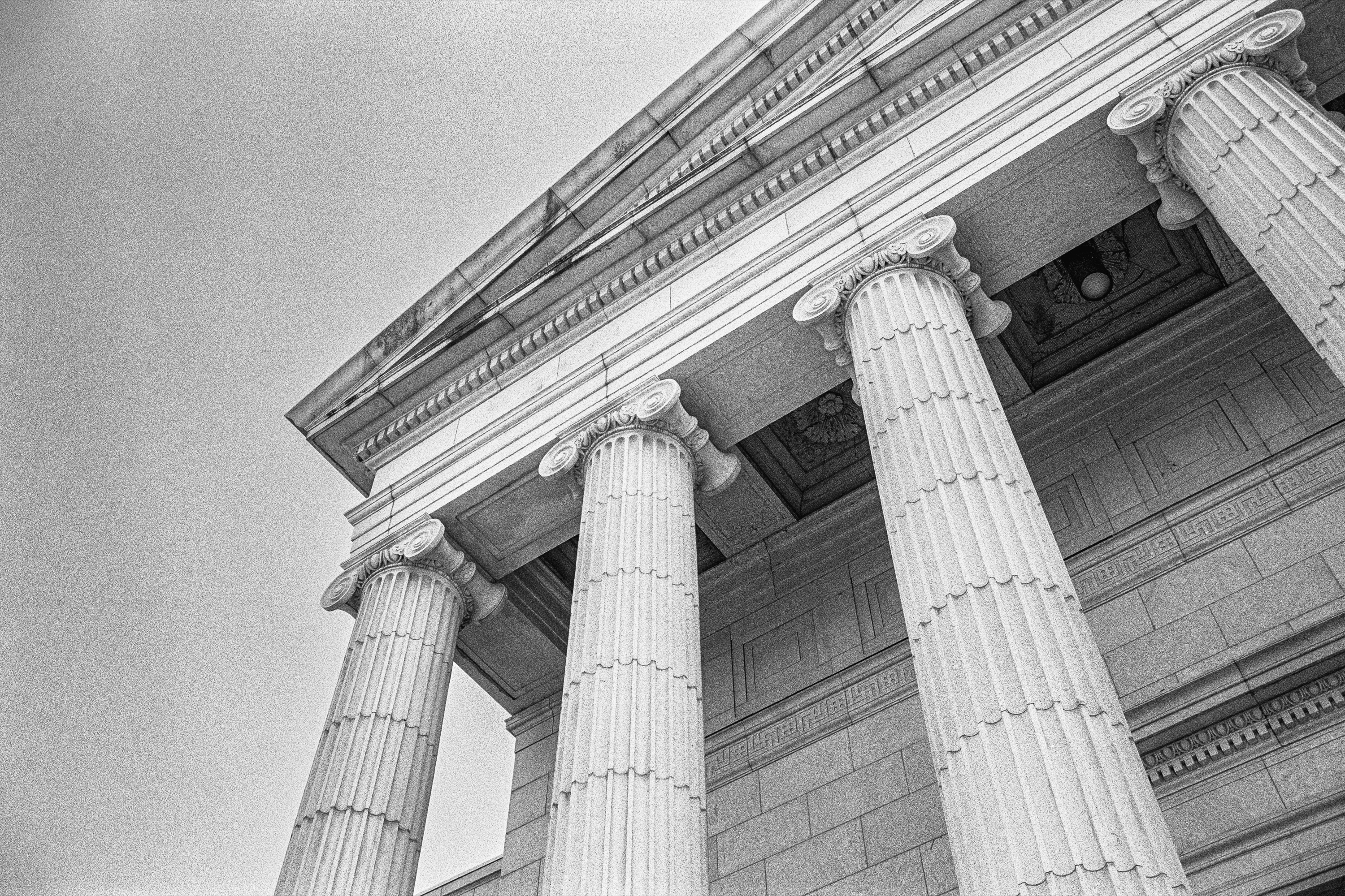 An Hour at the MIA: Columns and entablature