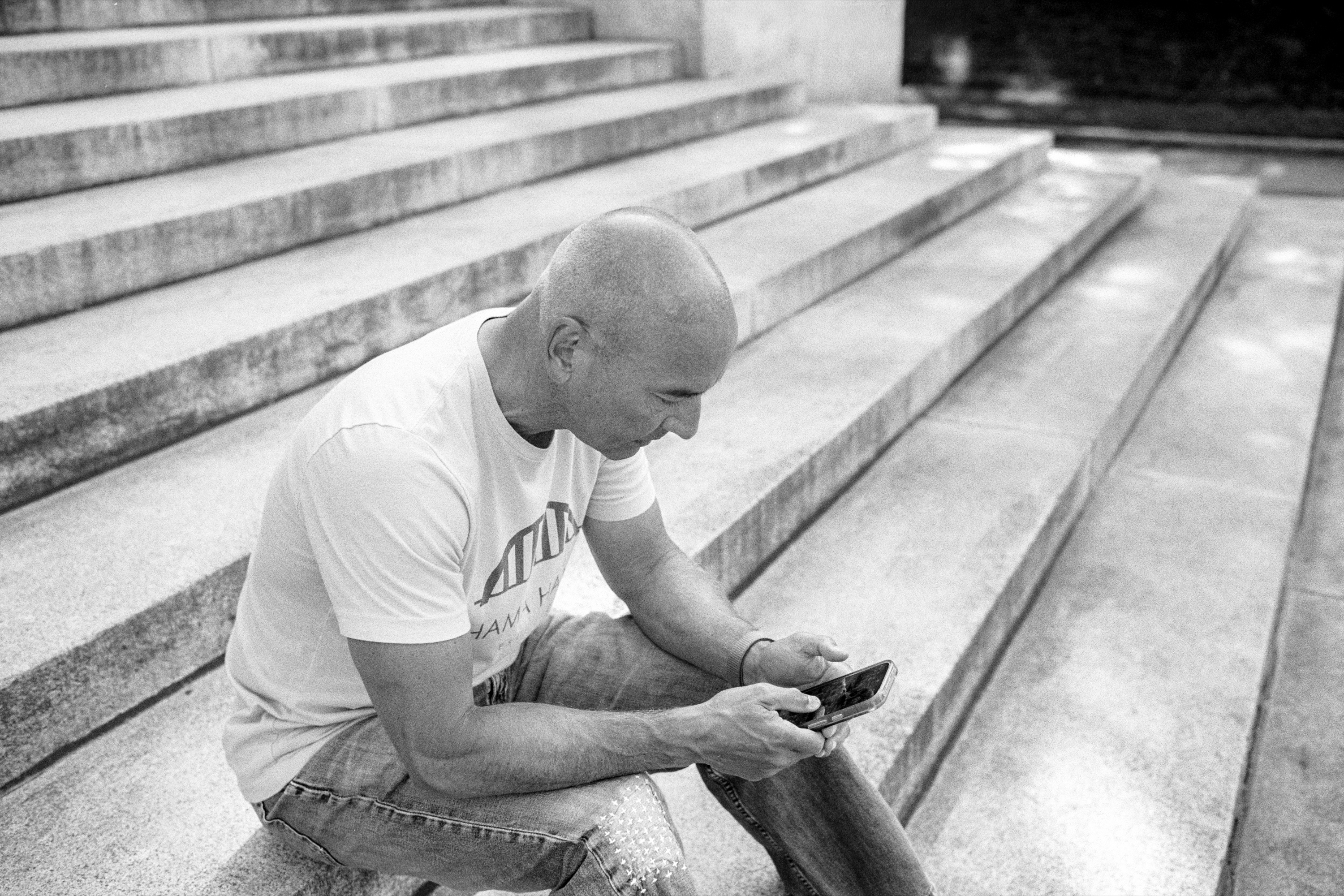 An Hour at the MIA: Figure on the steps
